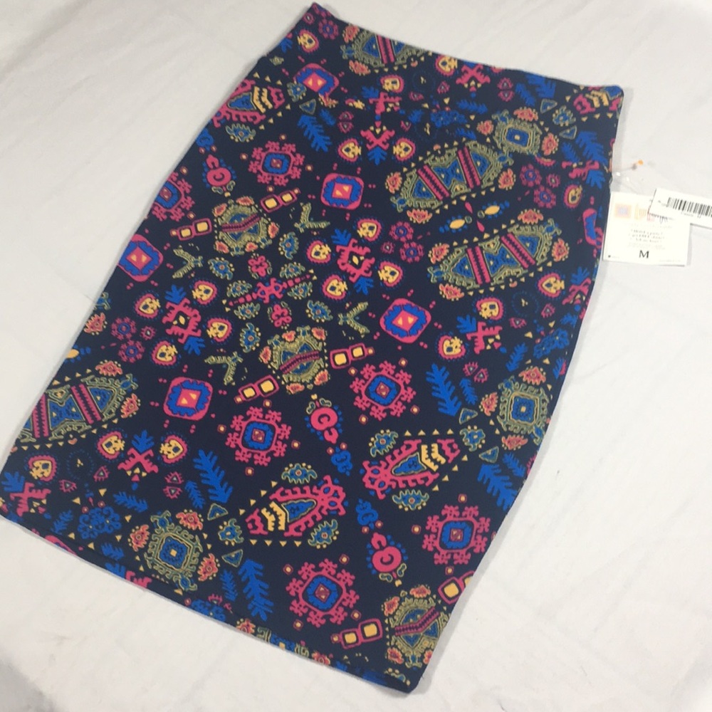 LulaRoe Cassie skirt size medium NWT